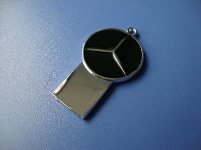 Mercedes-Benz logo USB 3